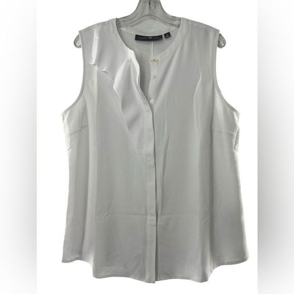 NWOT Elizabeth & Clarke Collarless and Sleeveless Button Down White Blouse 16 - Picture 3 of 4